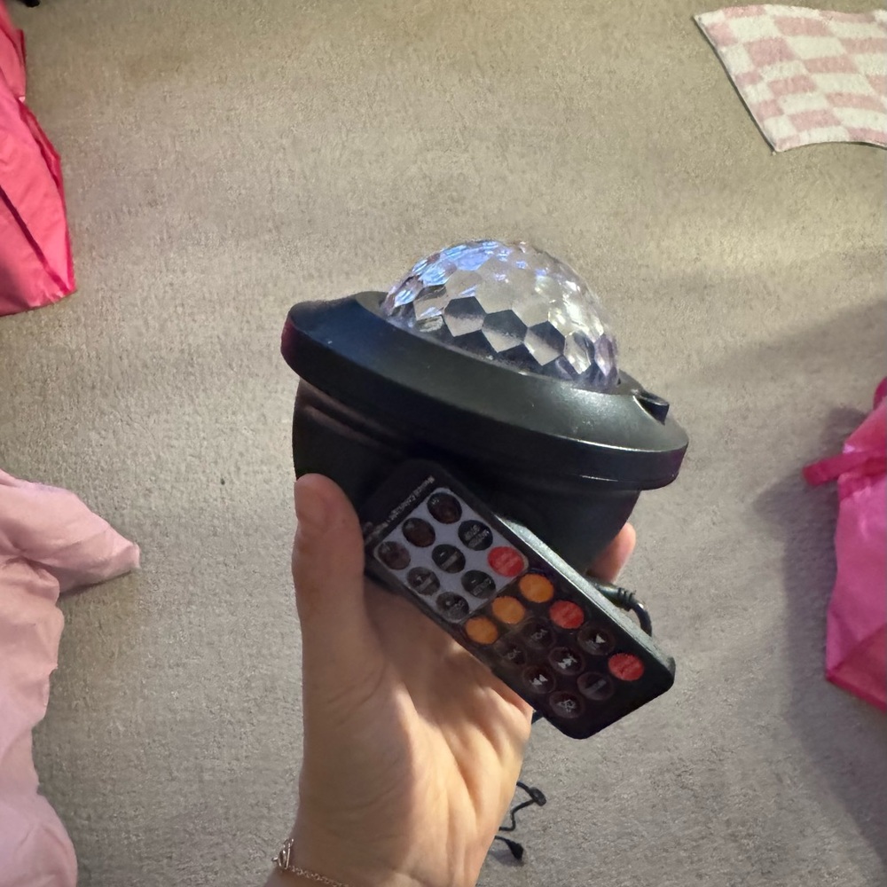 Galaxy Projector with Remote Control - Picture 8 of 8